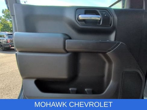 Used 2020 Chevrolet Silverado 1500 Custom Trail Boss w/ Custom Convenience Package AWD/4WD image 21