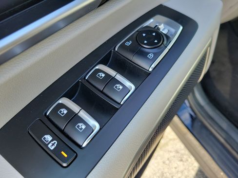 Used 2023 Kia Telluride S image 21