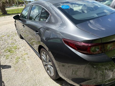 Used 2025 MAZDA MAZDA3 s FWD image 7
