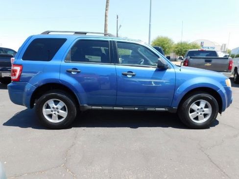 Used 2010 Ford Escape XLT image 8