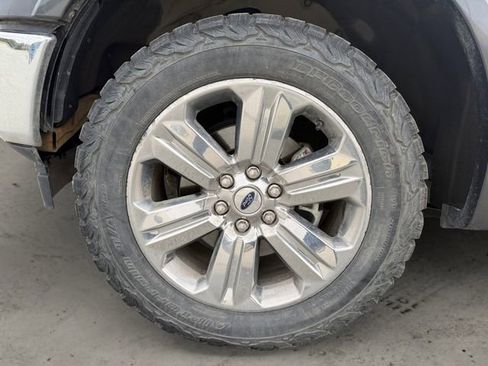 Used 2018 Ford F150 Lariat AWD/4WD image 16