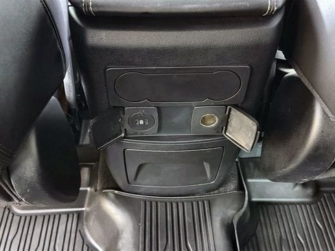 Used 2023 Ford Explorer XLT w/ Equipment Group 202A AWD/4WD image 37