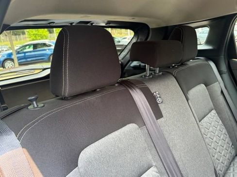 Certified 2025 Nissan Kicks SV AWD/4WD image 29