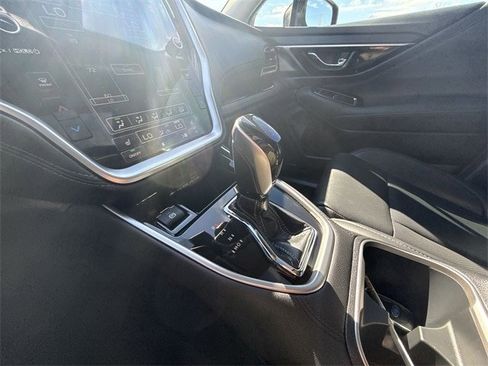 Used 2023 Subaru Outback Limited image 10