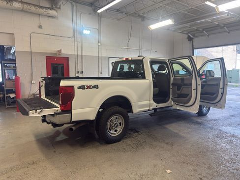 Used 2022 Ford F350 XL w/ Power Equipment Group image 12