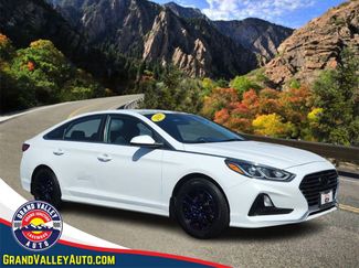 Used 2018 Hyundai Sonata SE image 1