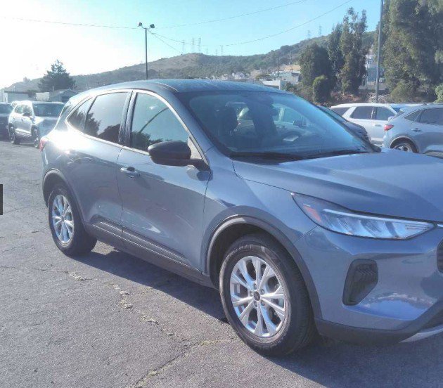 Used 2025 Ford Escape Active FWD image 3