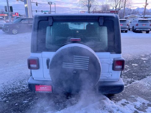 Used 2021 Jeep Wrangler Unlimited Sport image 27