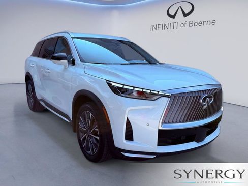 Certified 2026 INFINITI QX60 Luxe w/ Family Package AWD/4WD image 4