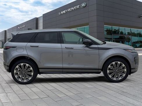 Certified 2026 Land Rover Range Rover Evoque Dynamic SE AWD/4WD image 6