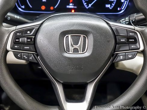 Used 2018 Honda Accord LX image 18