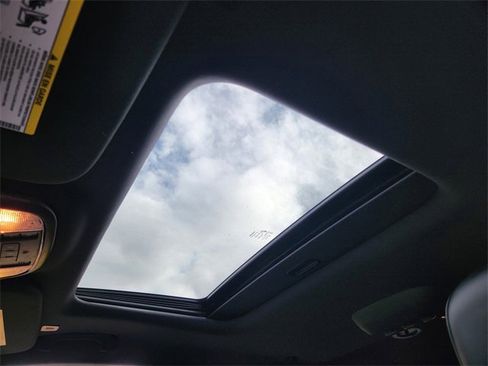 Used 2023 Dodge Durango GT image 10