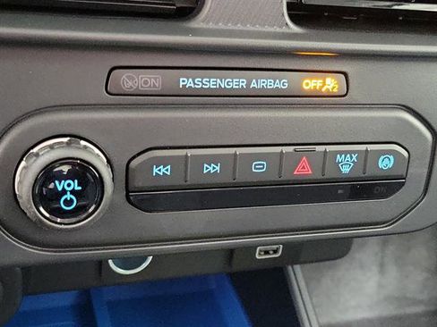 New 2025 Ford Maverick XLT w/ XLT Luxury Package image 30