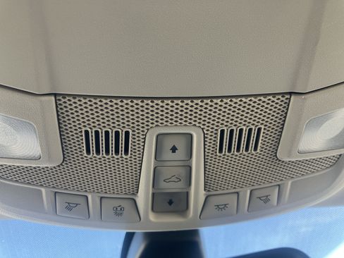 Used 2019 Ford Fusion SE FWD image 29