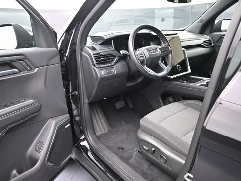 Certified 2025 GMC Acadia Elevation image 9