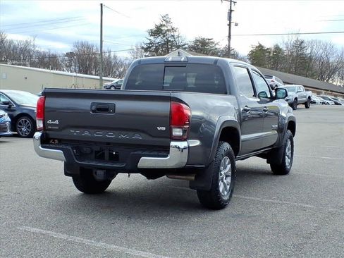 Used 2019 Toyota Tacoma SR5 image 5