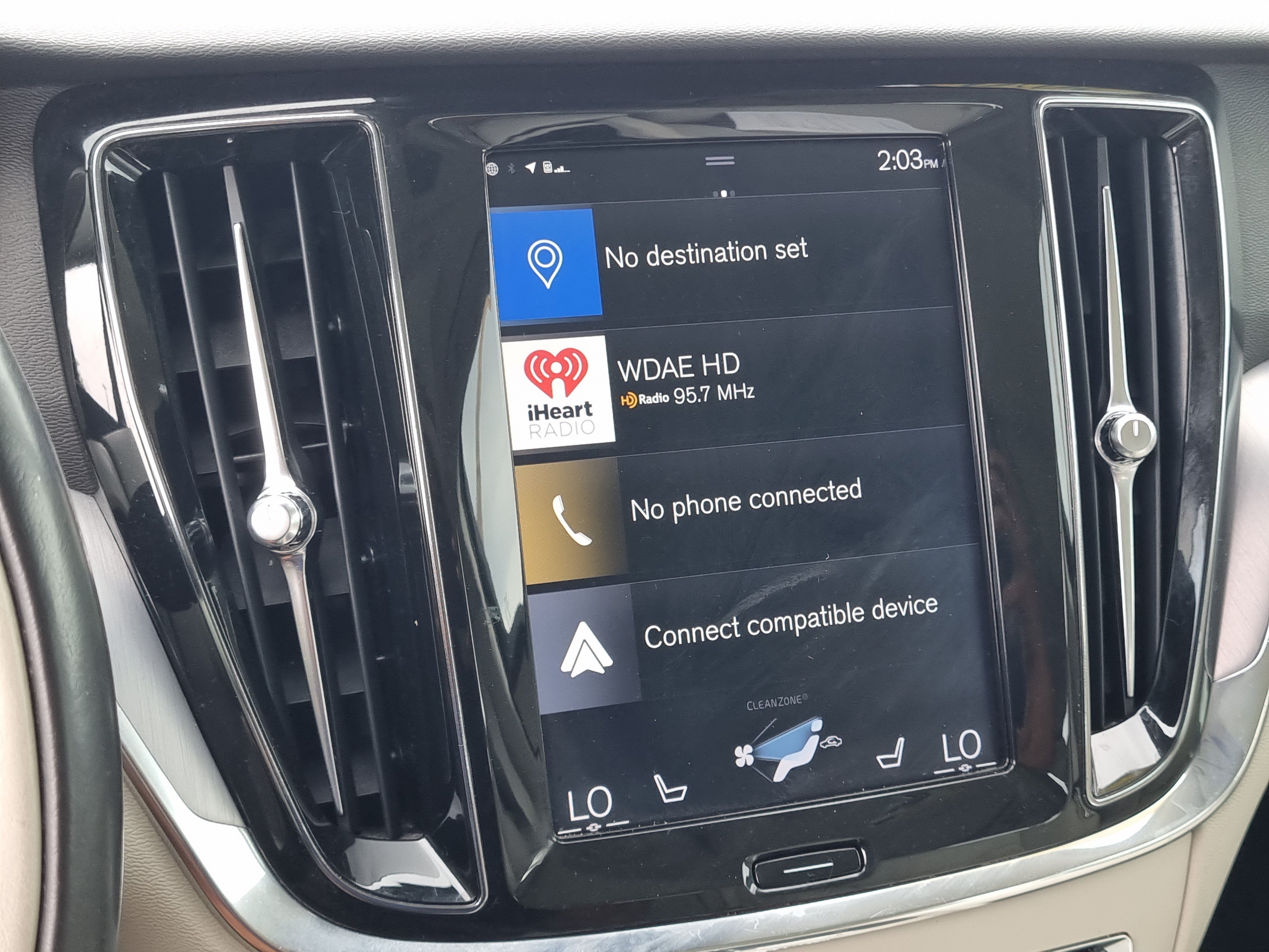 Used 2020 Volvo V60 T5 Momentum FWD image 29
