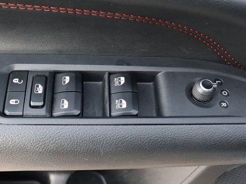 Used 2024 Jeep Compass Trailhawk image 15