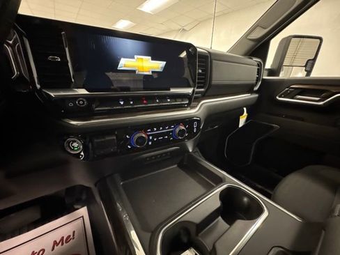 New 2026 Chevrolet Silverado 3500 LT w/ Convenience Package image 15