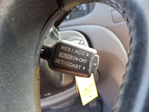 Used 2003 Hyundai Elantra GLS FWD image 20