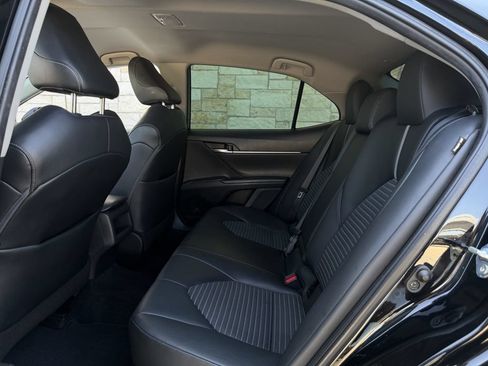 Used 2021 Toyota Camry SE FWD image 27