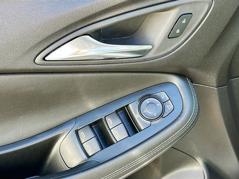 Used 2024 Buick Encore GX Sport Touring image 15