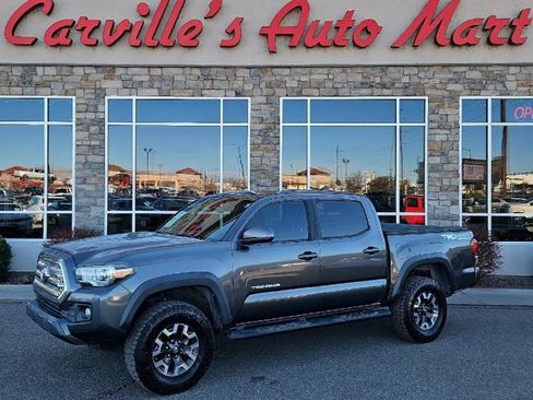 Used 2016 Toyota Tacoma TRD Off-Road image 1