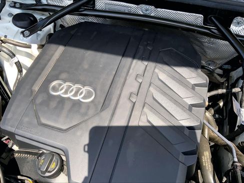 Used 2024 Audi Q5 2.0T Premium w/ Convenience Package AWD/4WD image 33