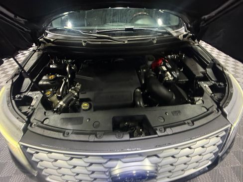 Used 2018 Ford Explorer Platinum AWD/4WD image 21
