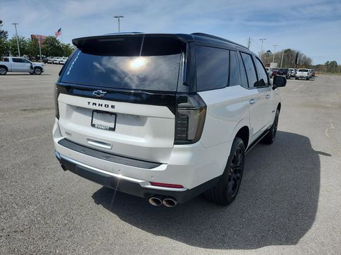 Used 2025 Chevrolet Tahoe High Country image 3
