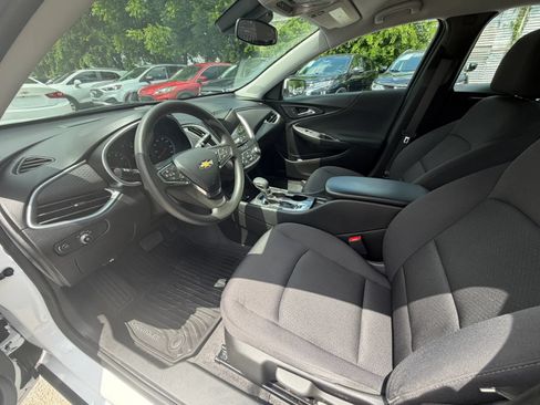 Used 2023 Chevrolet Malibu LS FWD image 21