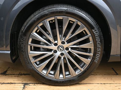 Used 2025 Lexus RX 350 w/ Convenience Package image 12