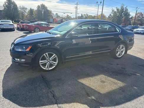 Used 2015 Volkswagen Passat 1.8T SE image 12