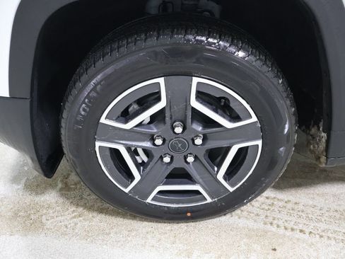 New 2026 Jeep Cherokee Limited image 7