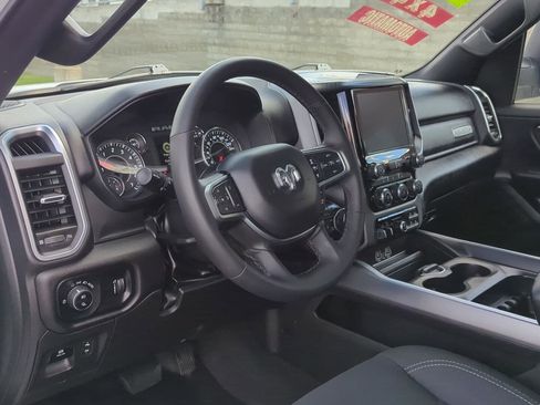 Used 2025 RAM 1500 Big Horn AWD/4WD image 10