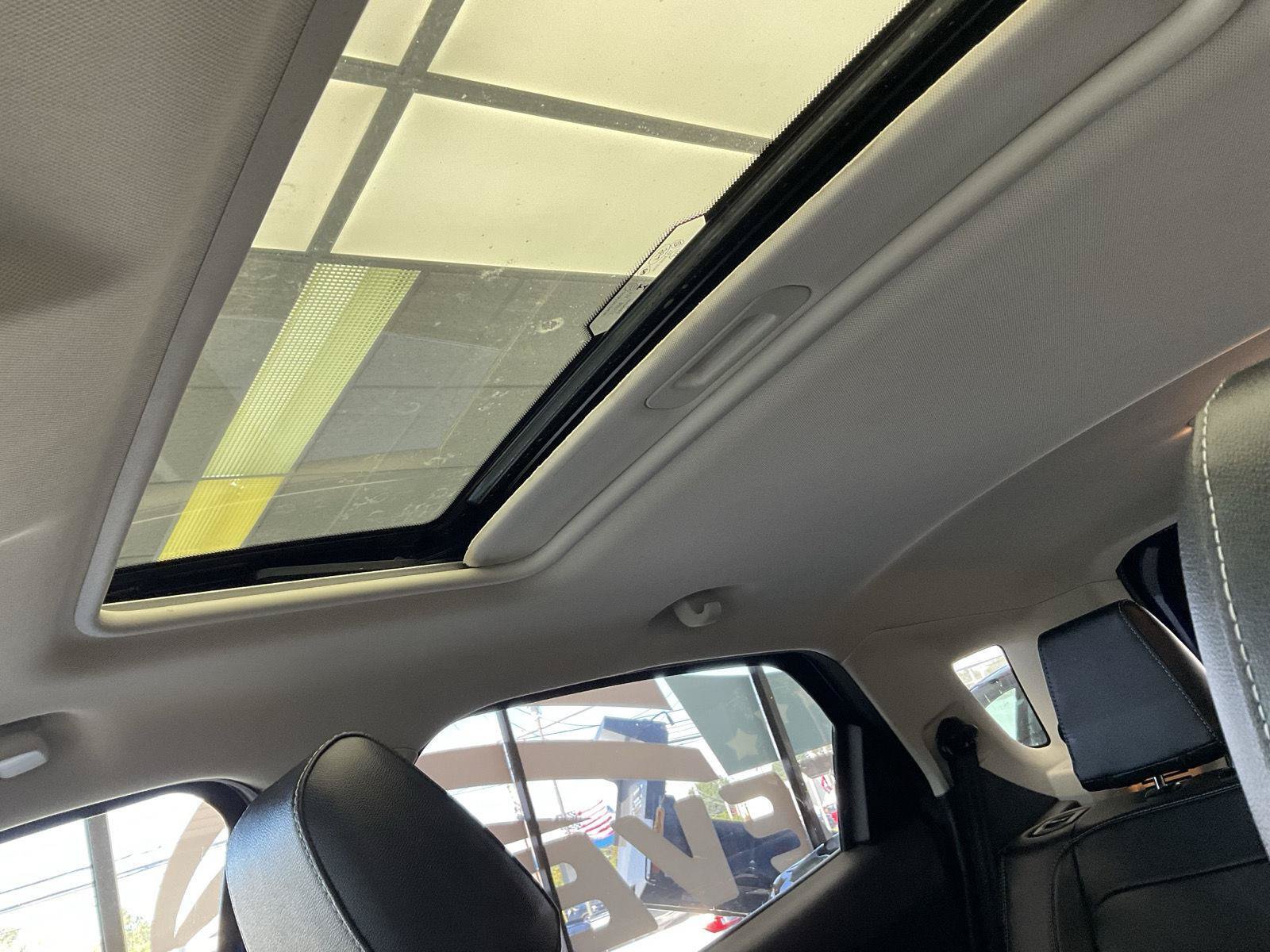 Used 2019 Ford EcoSport Titanium AWD/4WD image 24