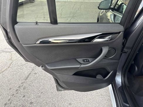 Used 2017 BMW X1 xDrive28i image 13