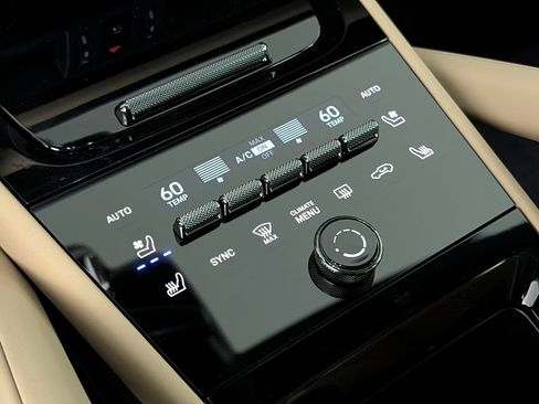 New 2026 Porsche Cayenne AWD/4WD image 33