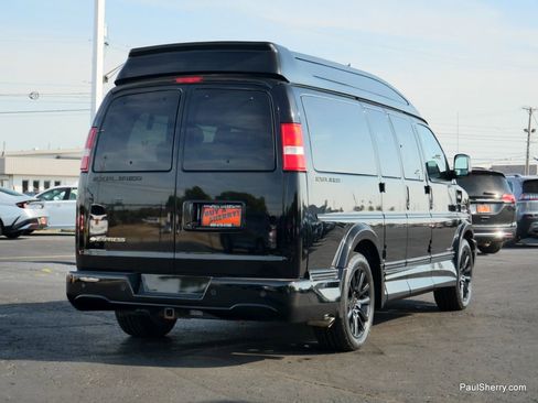 Used 2021 Chevrolet Express 2500 image 16