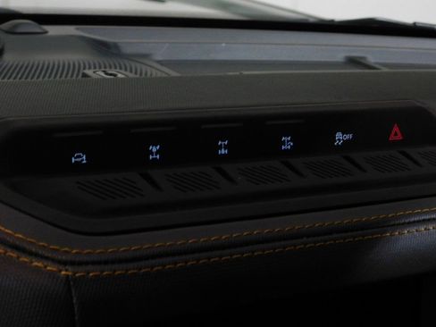 Used 2024 Ford Bronco Badlands image 52