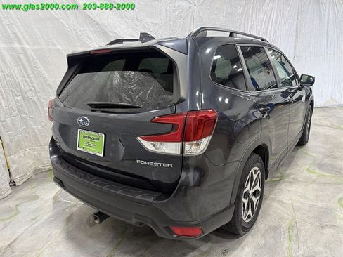 Used 2019 Subaru Forester Premium w/ Popular Package #1 AWD/4WD image 8