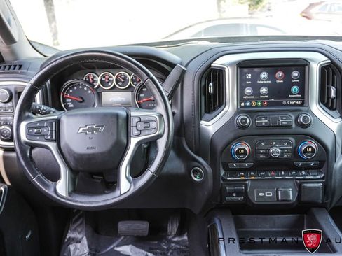 Used 2020 Chevrolet Silverado 1500 LT Trail Boss w/ Midnight Edition AWD/4WD image 2
