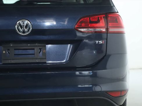 Used 2016 Volkswagen Golf S FWD image 42