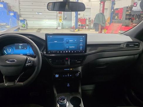 Used 2023 Ford Escape ST-Line Select w/ Tech Pack #2 image 12