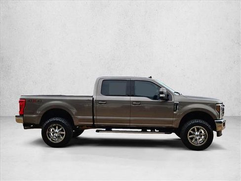 Used 2019 Ford F250 Lariat image 4
