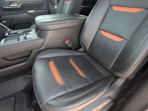Used 2024 GMC Sierra 2500 AT4 w/ AT4 Premium Plus Package AWD/4WD image 24