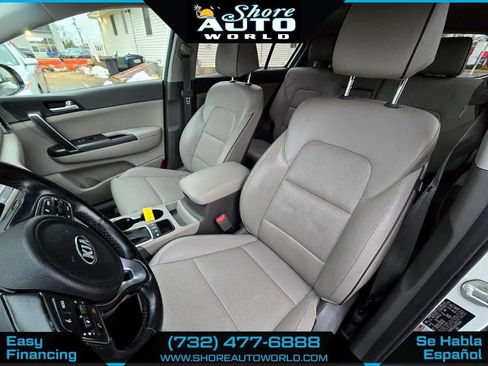 Used 2017 Kia Sportage EX w/ EX Technology Package AWD/4WD image 8