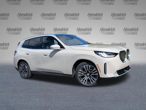 Used 2025 BMW X3 xDrive30i w/ Premium Package AWD/4WD image 2