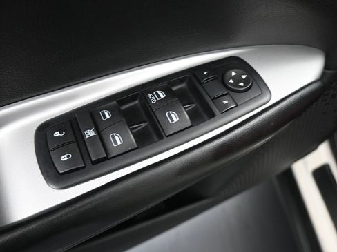 Used 2012 Dodge Journey SXT w/ Flexible Seating Group FWD image 13