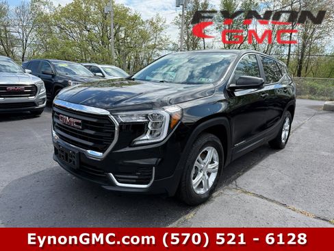 Used 2024 GMC Terrain SLE image 1